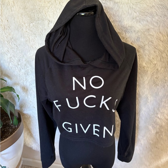 Crop top - Picture 2 of 6